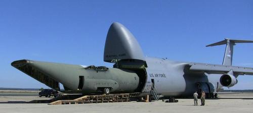 原创c5"银河"战略运输机,飞了半世纪的空中巨无霸,运输量多大?