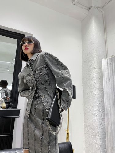 ootd | 灰色收腰牛仔外套搭配同款半裙15~_ootd_穿搭_半裙_收腰