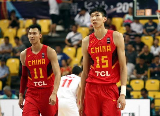 易建联退出国家队,王仕鹏利用互联网黑周琦,广东球迷辱骂周琦,是给