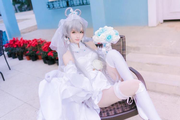 白丝美腿洛天依花嫁cosplay