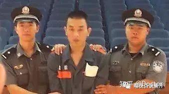河南6名女子被奸杀头颅也被砍去凶手竟是警察招募的线人