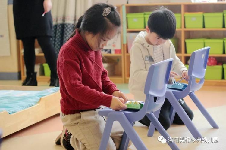 孩子们在紧张又愉悦的氛围中展现了自己的生活自理能力,增强了自信心