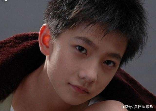 杨洋  