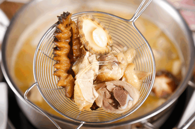 《食神》同款佛跳墙终于来汕头啦!人均仅50 ,吃撑了都