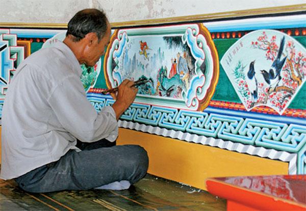 从事炕围画,民俗绘画30余年,现已成为非遗项目炕围画的代表性传承人