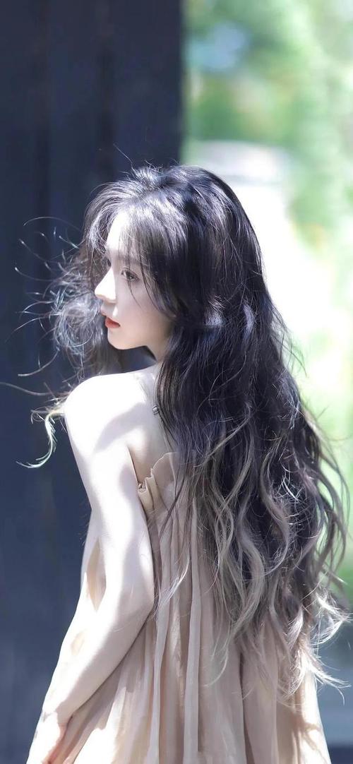 女生壁纸20211110