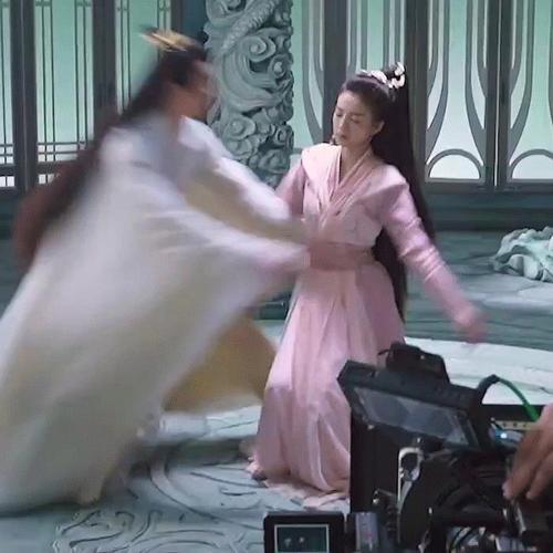 千古玦尘今日花絮张雅钦