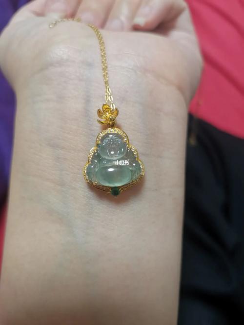 翡翠小佛公镶嵌好了_翡翠_翡翠佛公_时尚_配饰_首饰