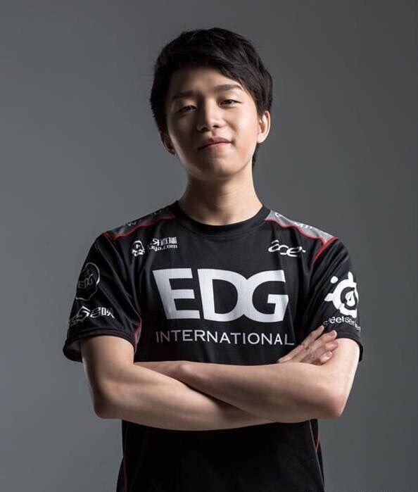 官方资料放出厂长明凯未续约edg将成自由人, 更被曝已经搬离基地