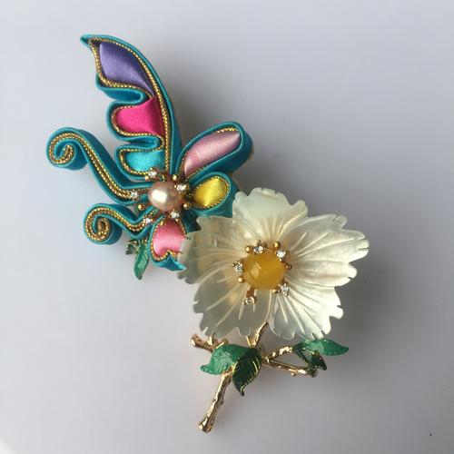 盘扣七彩蝶珍珠贝壳花胸针挂件多用途首饰七彩