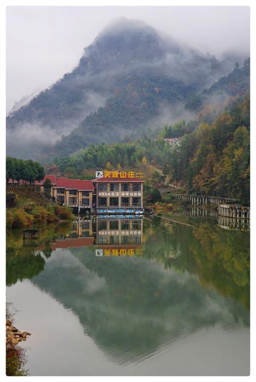 距我们入住的长青农家乐只有数百米.