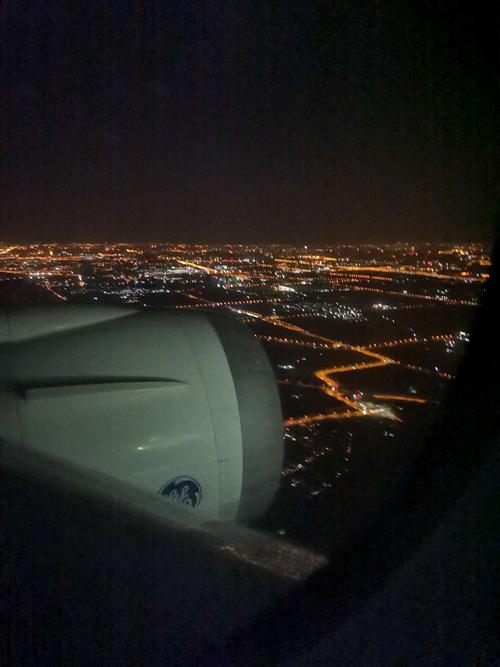 3月31日回到大北京,飞机上的首都夜景好漂亮!