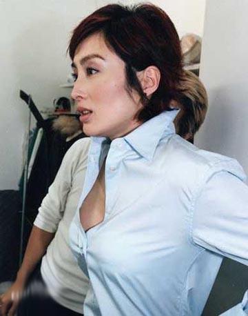 日前,一组张敏早年三级片不照雅照片全集在网络疯传,照片中被吃奶图片