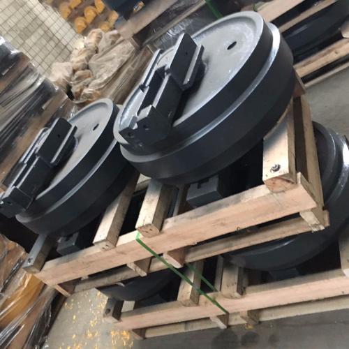 全系列挖掘机高品质支重轮,引导轮,驱动轮,拖链轮,链条商品大图