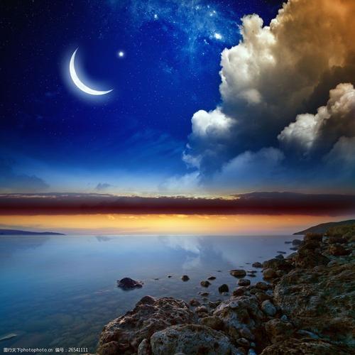 海边石头月亮星星图片
