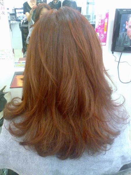 栗棕色的头发洗多了,会变什么颜色?真的会越洗越淡?