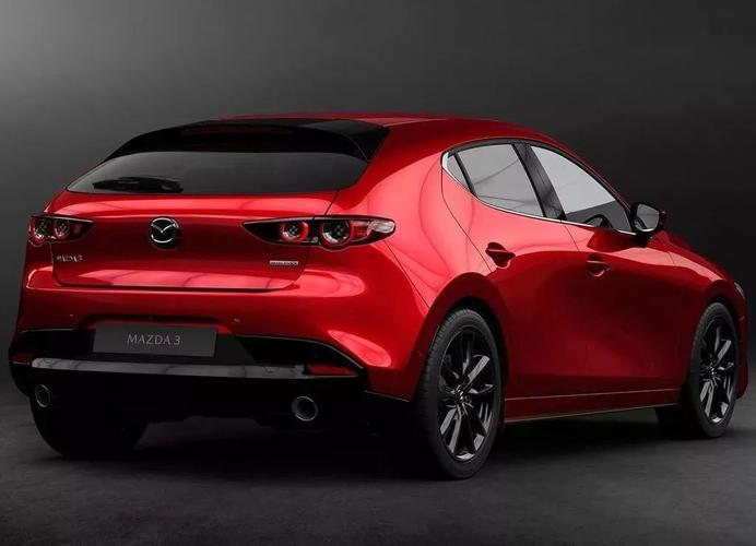 新一代马自达3两厢