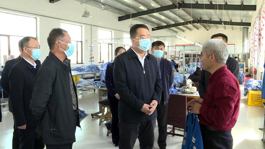 董雄伟在南村镇调研时强调大力发展富民产业全面实施乡村振兴促进农业