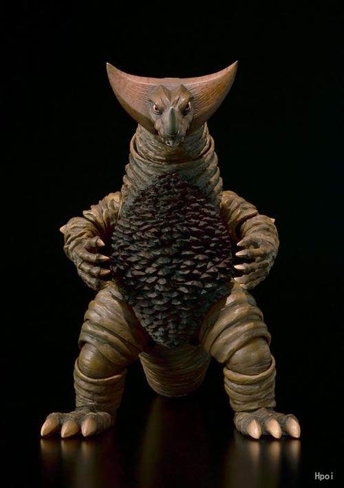 中文名称:ultra-act 哥莫拉 『奥特曼』より