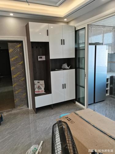 黑白套色的鞋柜简直不要太漂亮