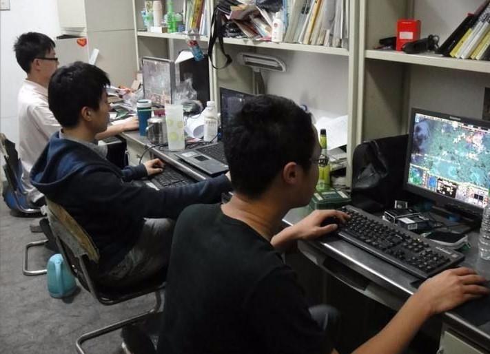 大学生,打游戏,宿舍