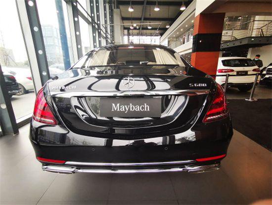 奔驰迈巴赫s680普尔曼版加长65米座驾