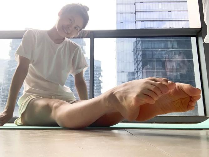 芭蕾练习02从铲子脚到有脚背_芭蕾舞_长腿_舞蹈_相册_小仙女_工作