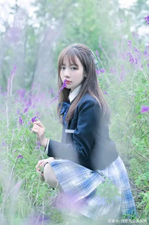 小姐姐jk校园风,清纯甜美的笑容太迷人