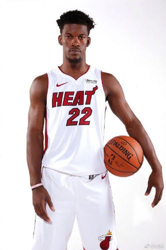 nba酷图#【热火队定妆照】随着热火队魂韦德的退役,球队也将在新赛季
