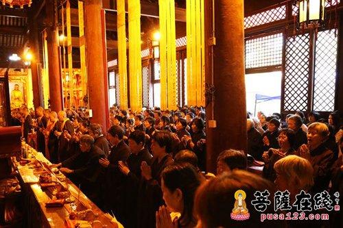江苏常熟兴福寺举行文殊菩萨圣诞祈福求智法会