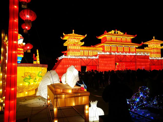 【欢喜过大年】 绚丽花灯 喜闹元宵 记大连金石滩灯会