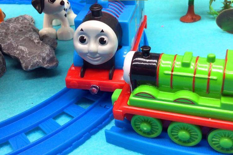 视频:托马斯小火车撞车啦
