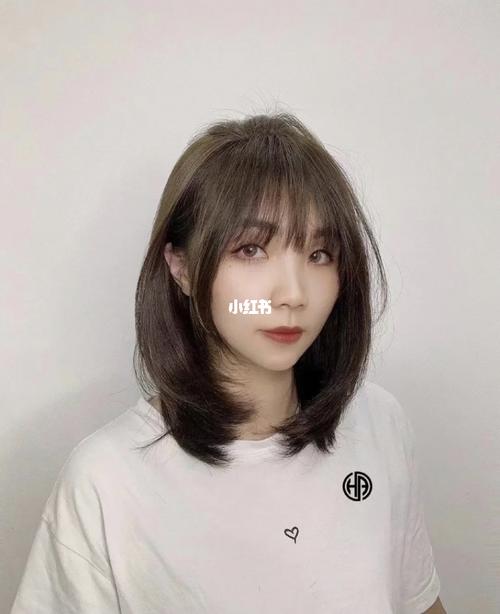 2021大热锁骨发～减龄发型_发型_锁骨发_减龄_女生发型_中长发_脸型