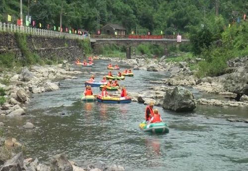 宁波余姚四明山李家坑漂流