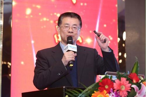 特乐意信息技术(北京)股份有限公司董事长张宏宇分别为论坛致辞,他们