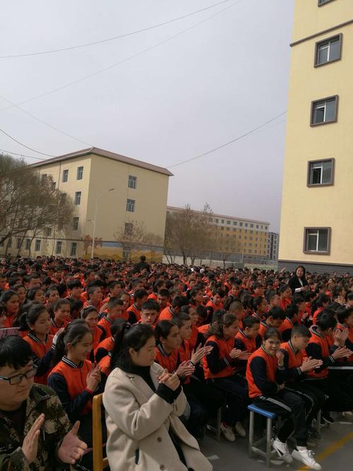 别具一格再启航,情暖边疆勇追梦一梧桐中学开学典礼暨