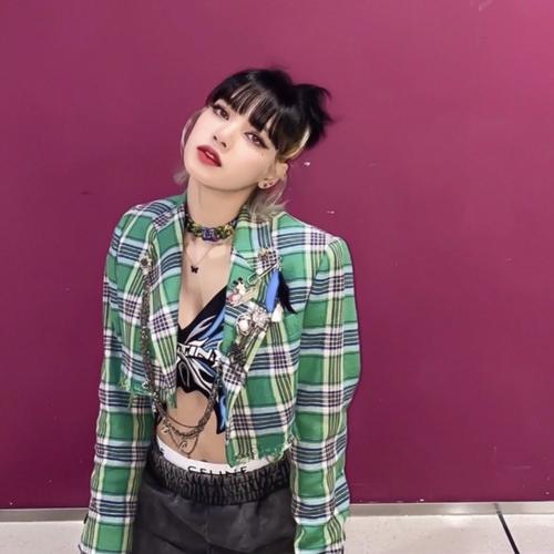 blackpink lisa绝美头像,又辣又酷又可爱!