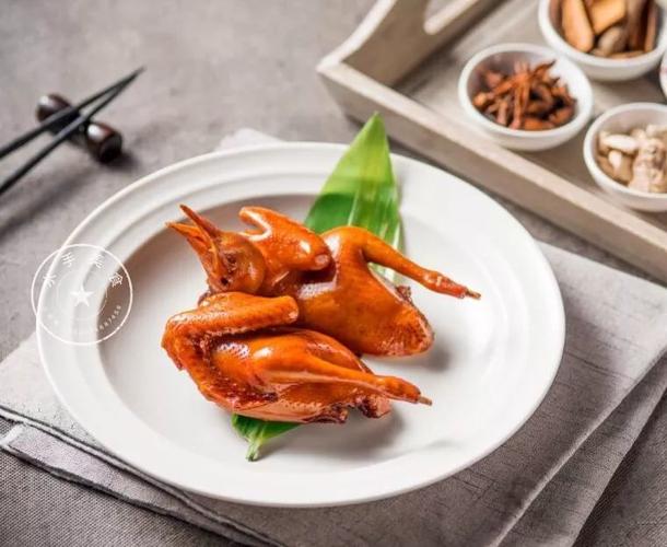 一鸽胜九鸡之乳鸽制作