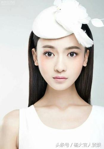 吴谨言个人资料简介(女主魏璎珞饰演者吴谨言简介)