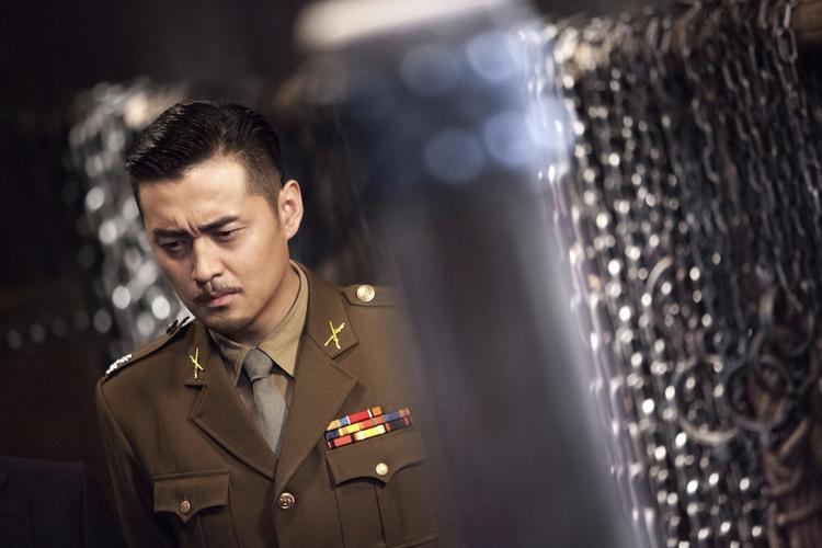 这反派让人又爱又恨 任柯诺《铁核桃2》塑经典角色