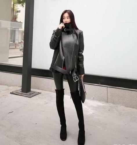 韩国网红女神金惠美,冬日长筒靴时尚网拍