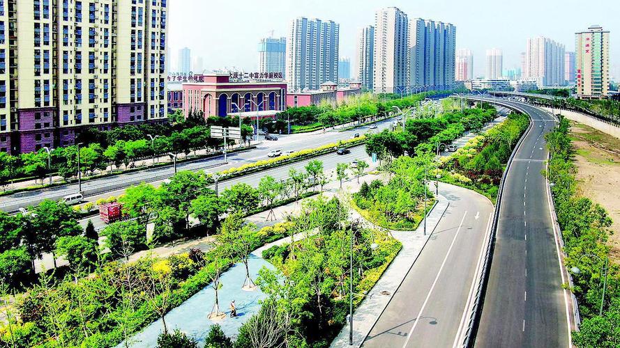 陆伟是老太原人,儿时曾在耐火西巷和程家村东巷住过,家门口就是北涧河