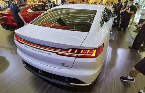 比亚迪汉将于7月12日上市网友就差价格了