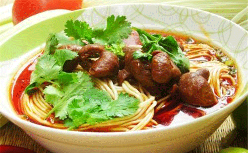 骨汤倾诚饸饹面加盟,国色面香一汤倾城