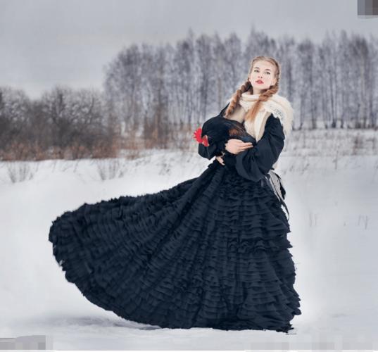 零下40度的俄罗斯,美女穿裙子不怕冷,中国女生:死要面子活受罪