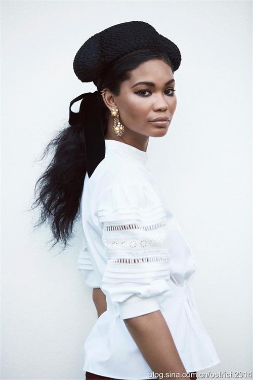 超模chanel iman 演绎优雅白马写真大片 .