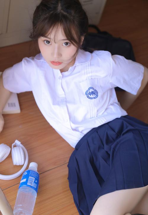 软萌可爱美女性感迷人圣诞写真图片