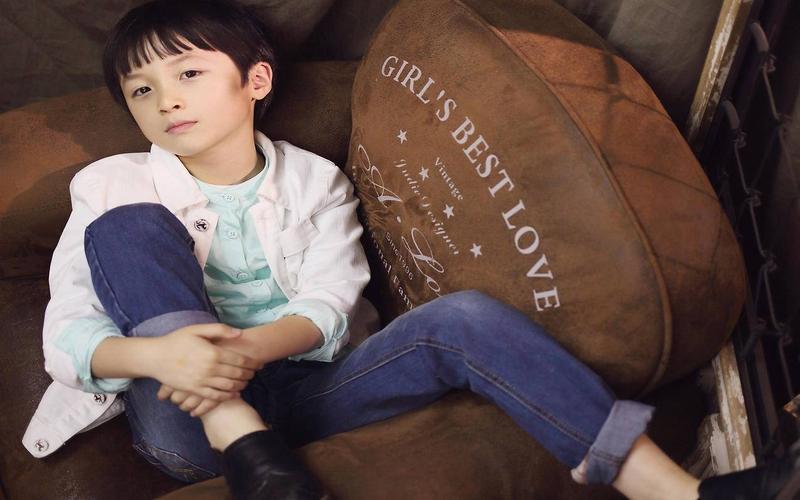 baby秀小男孩儿童小孩石悦安鑫小朋友高清壁纸