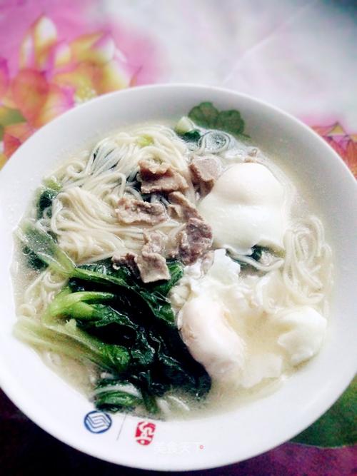 青菜鸡蛋瘦肉汤面