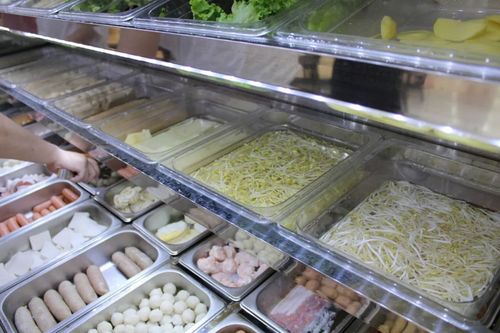 9元享受门市价89元【朱小八干拌麻辣烫】,1浓郁汤底系列:招牌番茄汤底